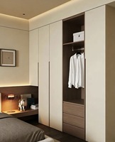 Armoire de chambre intégrée avec bureau, armoire combinée pour chambre principale, finition complète