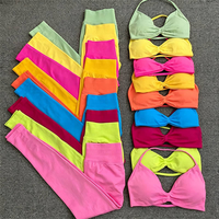 Ensemble de Vêtements de Sport pour Femme : Leggings Respirants Personnalisés, Haut de Fitness, Soutien-Gorge de Yoga et Short – Tenue Complète pour la Gym et le Fitness