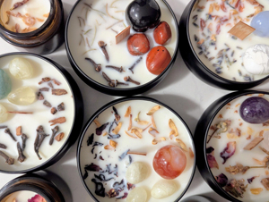 LANJO Modern Luxury Custom Crystals Scented <b>Candles</b> with Dried Flower Multi fragrance <b>candles</b> - Product Image 3