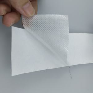 شريط طبي أبيض اللون لا يستخدم على الوجهين في الستارة الجراحية - Product Image 6