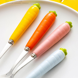 Gốm củ cải xử lý Kim Loại Nhà Flatware trẻ em thép không gỉ ngã ba và muỗng <span class=keywords><strong>Fancy</strong></span> thiết lập dao kéo cho nhà hàng - Product Image 4