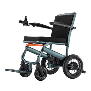 2024 più venduta sedia a rotelle elettrica in fibra di carbonio da 12KG pieghevole portatile sedia a rotelle leggera da viaggio per gli anziani