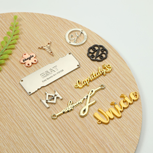 고품질 의류 부자재 금속 의류 라벨 금속 가방 로고 태그 맞춤형 금속 브랜드 로고 라벨 - Product Image 2