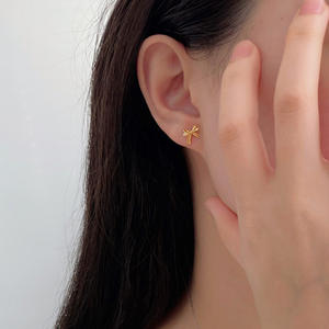 Elegante S925 plata esterlina Luz de lujo nueva llegada diseño Simple Metal oreja joyería para mujeres playa vacaciones Accesorios - Product Image 4