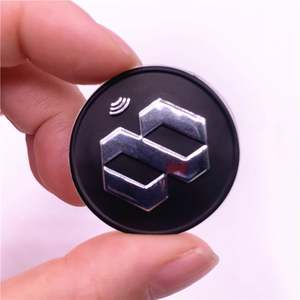 Etiqueta NFC de PVC suave de silicona personalizada de alta calidad para ropa, zapatos, sombreros, camisas - Product Image 1