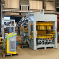 Machine automatique à briques creuses QT8-15 pour la fabrication de blocs en grande quantité
