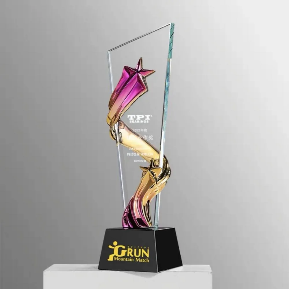 Adl yeni tasarım akrilik ödülleri özel Logo kelimeler spor etkinlikleri hediyeler kristal cam kupa