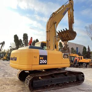 Excavatrice sur chenilles d'occasion 20 tonnes à vendre Komatsu PC200-7 État d'origine avec composants essentiels - Moteur et moteur principal - Product Image 2