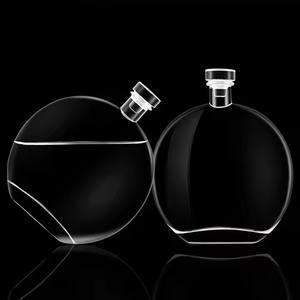 Botella de Vidrio Plana y Redonda de 100ml 150ml 250ml 500ml para Licores y Bebidas Espirituosas con Fondo Grueso y Corcho Personalizado para Ron Brandy Whisky Ginebra - Product Image 4