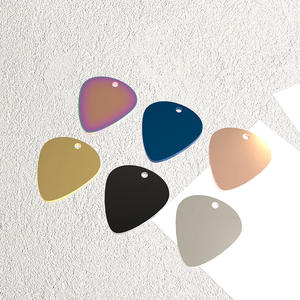 قلادة على شكل ملاقط جيتار من الفولاذ المقاوم للصدأ للبيع بالجملة، قابلة للتخصيص بنقش الليزر، تصميم حيواني، إكسسوارات معدنية - Product Image 3