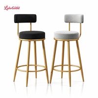 Tabouret de bar moderne et luxueux, respectueux de l'environnement, avec revêtement en velours et structure en métal robuste, chaise de bar pour hôtel et salle à manger
