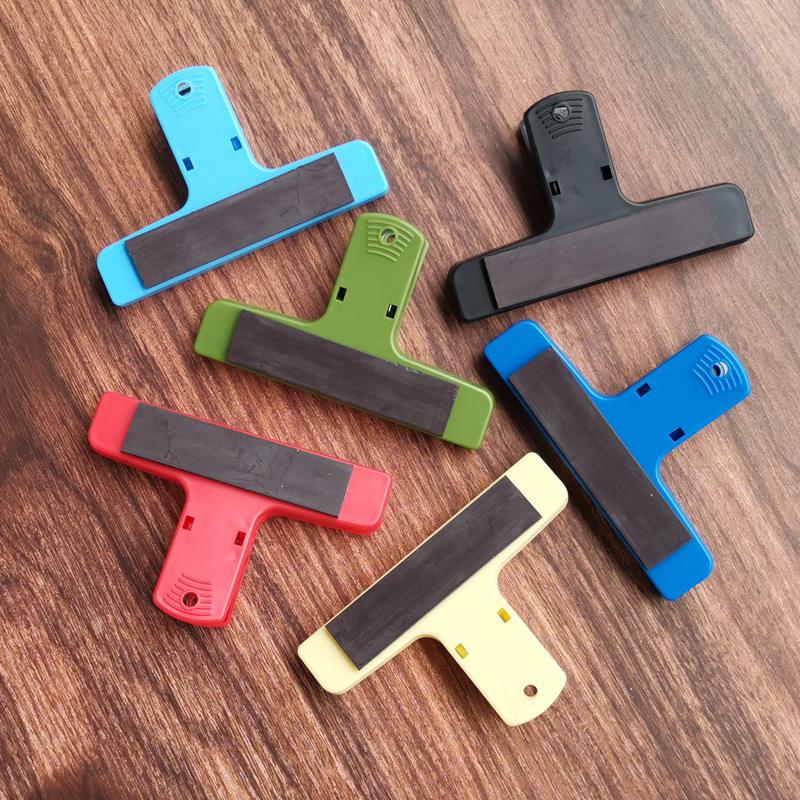 Magnetic color mixing