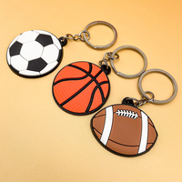 Porte-clés en PVC 2D en gros, ballons de sport (basket, football, soccer) pour les fans de sport, porte-clés en caoutchouc souple