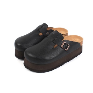 Mules plates d'extérieur de haute qualité, sabots en cuir véritable et <span class=keywords><strong>daim</strong></span> pour hommes et femmes, sandales sabots en liège - Product Image 1