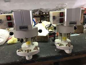 Machine à coudre industrielle pneumatique à double tête pour boutons-pression DOIT DT-02-100SH – <span class=keywords><strong>Prix</strong></span> - Product Image 2