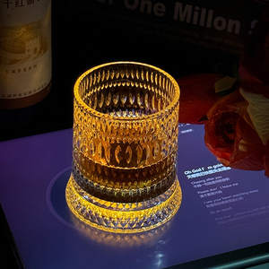 Vaso de Whisky Giratorio con Luz LED - Vaso Luminoso para Bar/KTV con Base Reutilizable (Capacidad de 260 ml) - Product Image 1