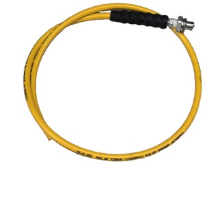 สายไฮดรอลิก Enerpac สำหรับอุปกรณ์ปั๊มไฮดรอลิกแบบมือโยก รุ่น vhc-7210 ความยาว 10 ฟุต 3 เมตร แรงดัน 700 บาร์ 70 เมกะปาสคาล - Product Image 1