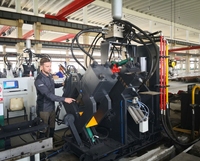 Ligne de production de tours de télécommunications avec usinage CNC d'angles pour tours de lignes de transmission d'énergie