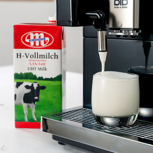Cafetera Comercial de Alta Calidad BTB-203, Sistema Automático de Espuma de Leche, Capacidad para 12 Tazas, Bomba Italiana, para Hotel y Hogar - Product Image 3