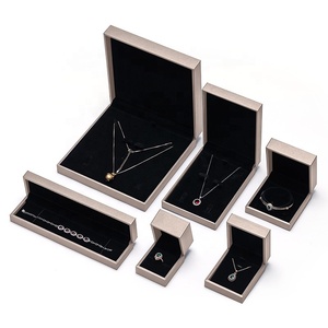 Wholesale Luxury 6 Set Plastic PU Jewelry Boxes Packaging Storage Custom Jewelry Box For Pendant