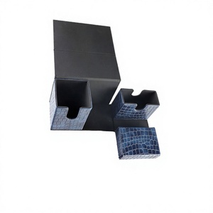 Boîte de rangement portable en cuir PU avec motif crocodile pour jeux de cartes à collectionner, design à coins carrés - Product Image 1