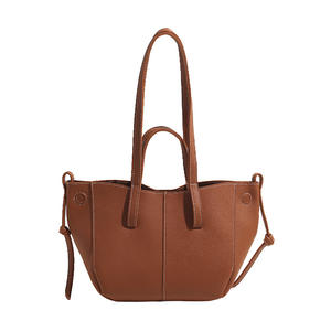 Sac fourre-tout tendance pour femme, style estival, grande capacité, fermeture éclair, design de niche français, couleur unie, PU froissé - Product Image 6