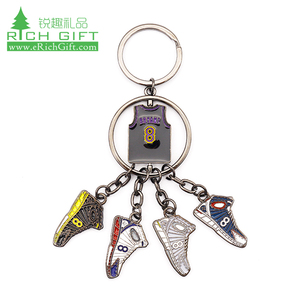 Pas cher sur les ventes <span class=keywords><strong>kobe</strong></span> <span class=keywords><strong>bryant</strong></span> porte-clés personnalisé <span class=keywords><strong>Kobe</strong></span> <span class=keywords><strong>Bryant</strong></span> chaussure <span class=keywords><strong>maillot</strong></span> porte-clés avec lanières pour sac - Product Image 3