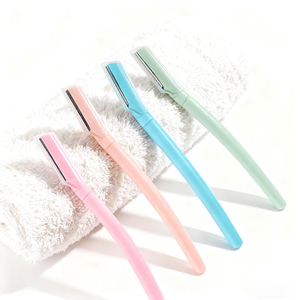 Outils de maquillage beauté, taille mini pour voyage, tondeuse à sourcils pour femmes, rasoir pour poils du visage, épilation partielle des sourcils avec capuchon de sécurité - Product Image 6