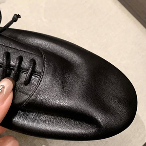 <span class=keywords><strong>Zapatos</strong></span> Planos Casuales de <span class=keywords><strong>Mujer</strong></span>, Estilo Extremadamente Simple, en Blanco y Negro, de Cuero Suave, con Cordones, Punta Redonda, Cómodos para Viajes Diarios - Product Image 5
