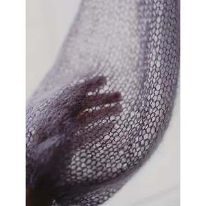 Pull à épaules dénudées violet clair S, haut en tricot duveteux pour femme - Product Image 3