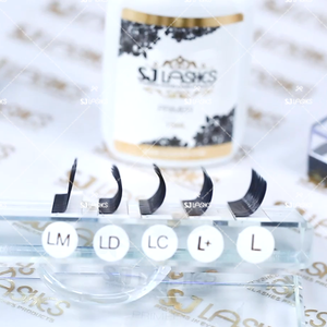 Faux <span class=keywords><strong>cils</strong></span> en fibre PBT coréenne bouclée en gros divers degrés de <span class=keywords><strong>courbure</strong></span> emballage personnalisé épais - Product Image 4