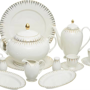 <span class=keywords><strong>Set</strong></span> di Stoviglie in Ceramica Moderno da 60-66 Pezzi / Servizio di <span class=keywords><strong>Piatti</strong></span> per <span class=keywords><strong>6</strong></span> <span class=keywords><strong>Persone</strong></span> con Finiture in Oro - Product Image 1