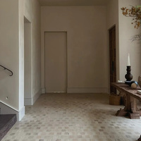 Design d'intérieur de villa de luxe moderne, personnalisation complète de la maison, canapé-lit sur mesure, table à manger, chaise et table basse