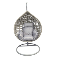 Fauteuil suspendu en rotin moderne sur mesure avec coussin imperméable pour extérieur, salle de sport, patio, balcon et jardin