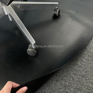 Tapis <span class=keywords><strong>de</strong></span> <span class=keywords><strong>chaise</strong></span> personnalisé noir gaufré, tapis <span class=keywords><strong>de</strong></span> sol <span class=keywords><strong>pour</strong></span> <span class=keywords><strong>bureau</strong></span> à domicile, protection en PVC <span class=keywords><strong>pour</strong></span> ordinateur - Product Image 2