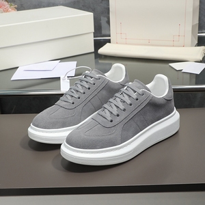 Chaussures de sport décontractées identiques pour hommes et femmes, style designer, en cuir véritable, à semelle plate, baskets blanches - Product Image 4