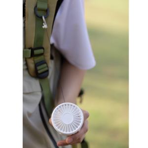 سلسلة مفاتيح بمروحة كهربائية صغيرة يمكن ارتداؤها للرقبة الشخصية في الهواء الطلق مروحة تخييم محمولة يدوية جديدة للتسلق - Product Image 6