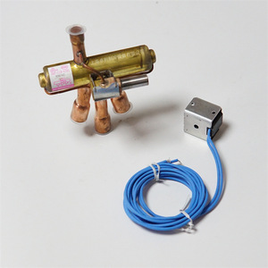 Vanne d'inversion quatre voies Sanhua SHF-11H45D1 3 CV pour climatiseur, pompe à chaleur, refroidissement et chauffage, en laiton, électrique - Product Image 4