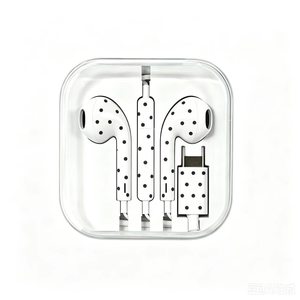 Écouteurs filaires roses à pois avec microphone, chargement Type-C, pour une utilisation quotidienne - Product Image 6