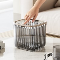 Mini poubelle de bureau en plastique transparente, poubelle portable avec couvercle, organisateur de bureau pour le bureau et la maison