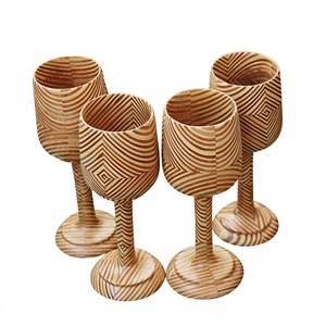 AZ ENTERPRISES Lot de 2 verres à vin en bois faits à la main, écologiques, capacité 250 ml, design rond classique pour cocktails - Product Image 1