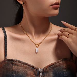 Nouveau Collier en Acier Inoxydable 316L Plaqué Or 18K avec Pendentif Perle Baroque pour Clavicule, Vente en Gros Fabricant de Bijoux Tendance - Product Image 1