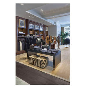 Ropa al por menor Nueva moda Sastrería Diseño de interiores Boutique Hombre Tienda Diseño Exhibición Hombres Ropa Bastidores Sastrería Nombre - Product Image 1