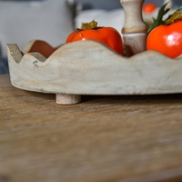 Boerderijstijl 3-laags dienbladen van natuurlijk gekleurd hout, decoratief, afneembaar, rond, witgekalkt, met houtsnijwerk, voor de woonkamer