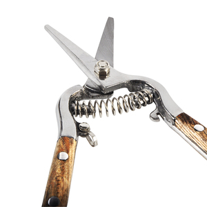 Cisailles de <span class=keywords><strong>jardinage</strong></span> VERTAK 8 pouces de haute qualité pour la taille des fleurs, manche en bois de frêne, acier à haute teneur en carbone et lame polie - Product Image 4