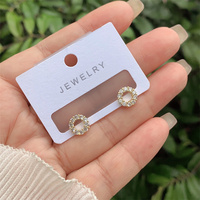 Nouvelles boucles d'oreilles pour femmes à la mode cuivre plaqué or 18 carats Zircon intégré multi-style géométrique rond en forme de coeur vêtements quotidiens