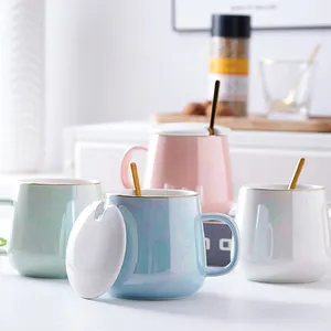 Tazas de café de porcelana sencilla para pareja, tazas de café de cerámica para viaje y oficina, con cuchara de cubierta, superventas