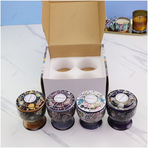 Vente chaude Conteneurs de bougies en cire de soja 4 en un ensemble de <span class=keywords><strong>bocaux</strong></span> décoratifs en étain avec couvercle et boîte de couleur - Product Image 2