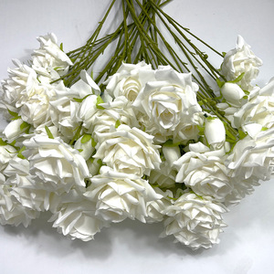 Rosas Artificiales de Seda, Flores de Simulación de 65 cm de Altura, Decoraciones para Bodas - Product Image 1