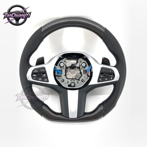 Volante de Coche Personalizado con Levas de Cambio de Fibra de Carbono para F91 F92 F93 M5 F90 G31 G32 G38 G32 M550i G30 2017-2024 - Product Image 1